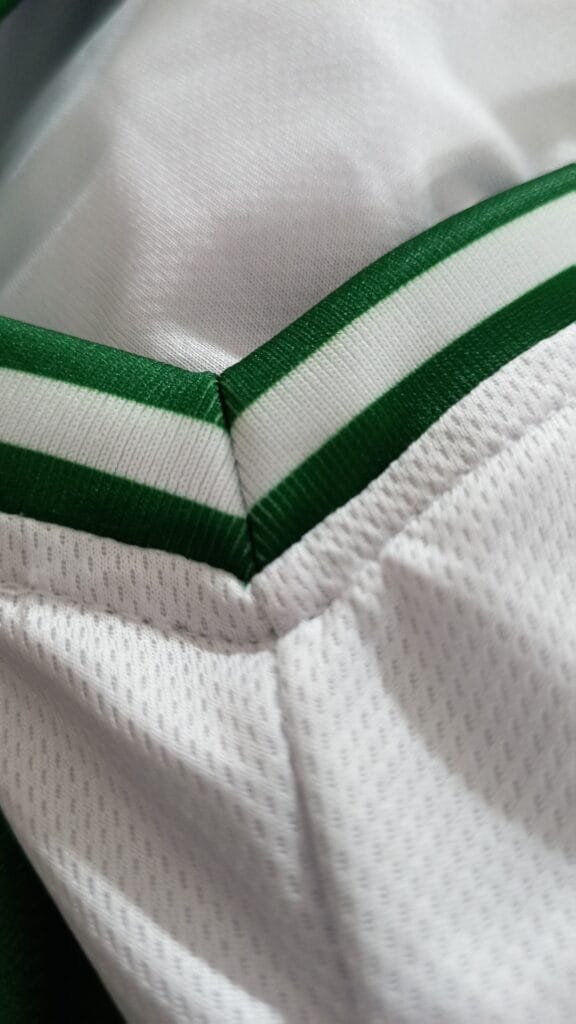 Basketball Jersey Neckline Stitching